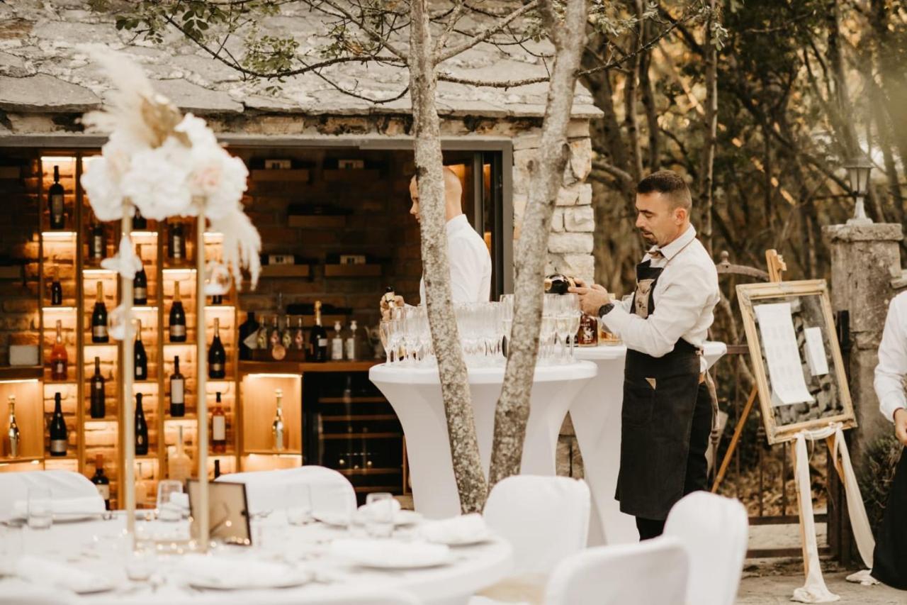 Nono Ban Hotel & Villa Gornji Humac Buitenkant foto