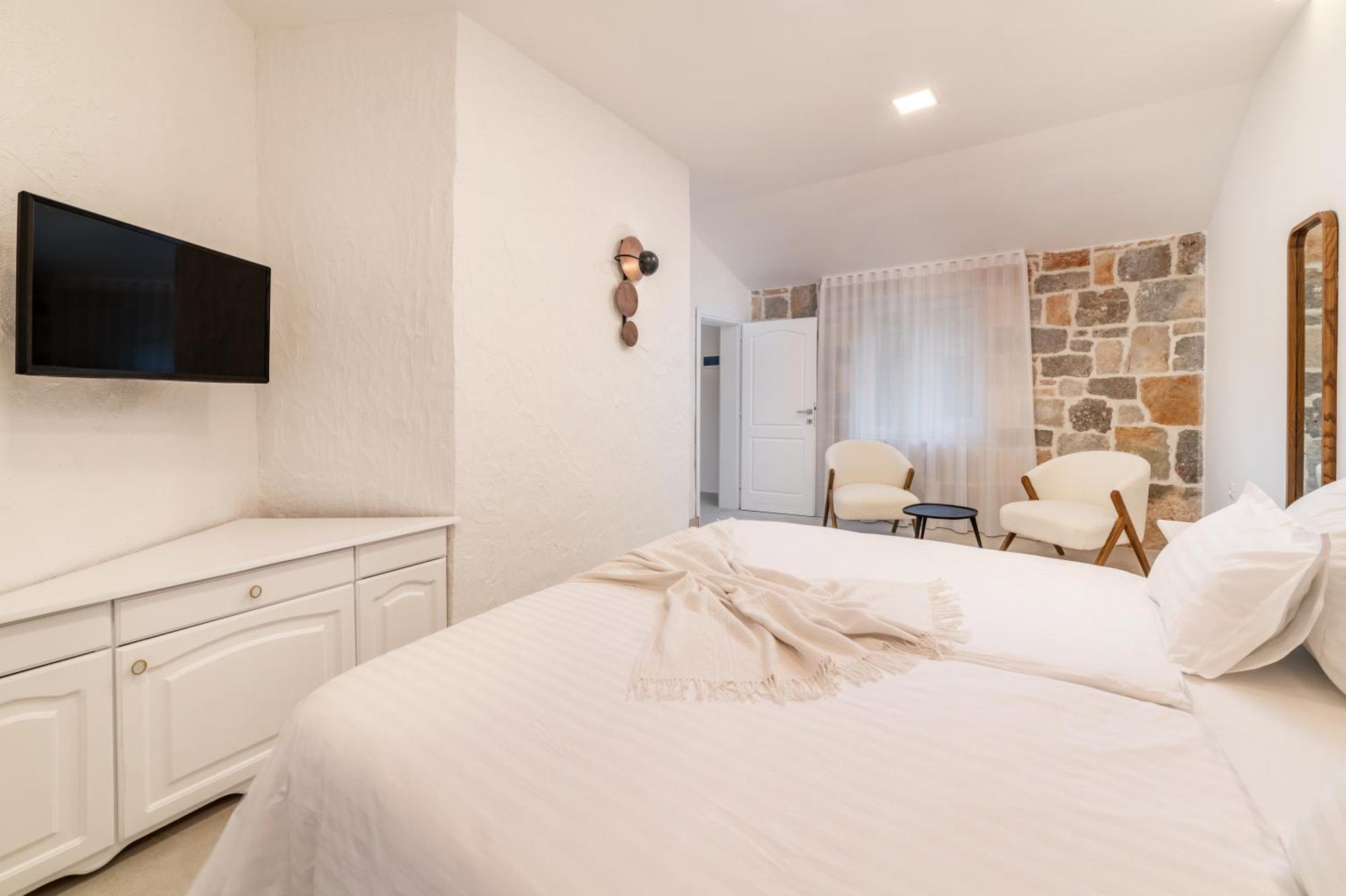 Nono Ban Hotel & Villa Gornji Humac Buitenkant foto