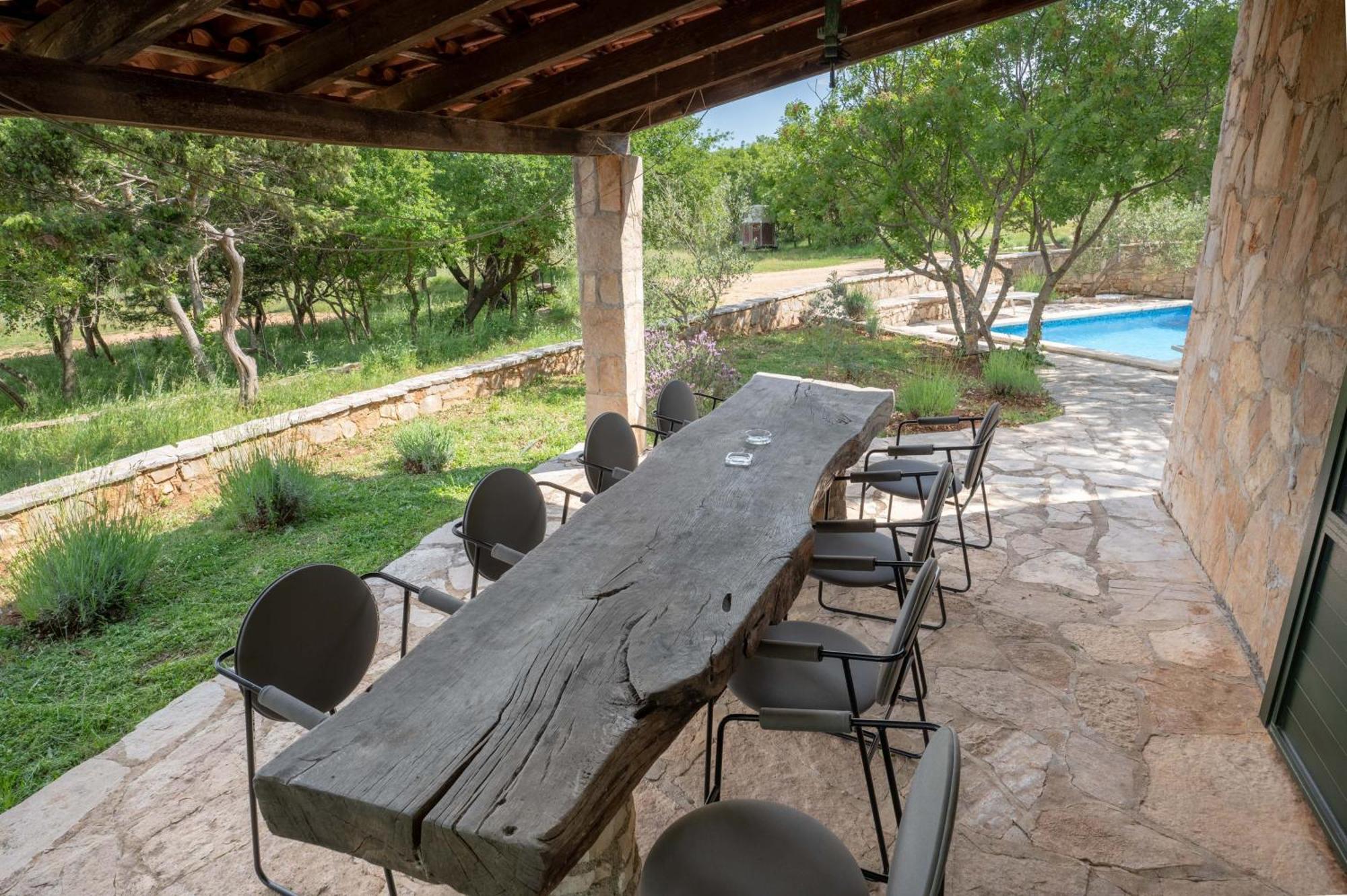 Nono Ban Hotel & Villa Gornji Humac Buitenkant foto