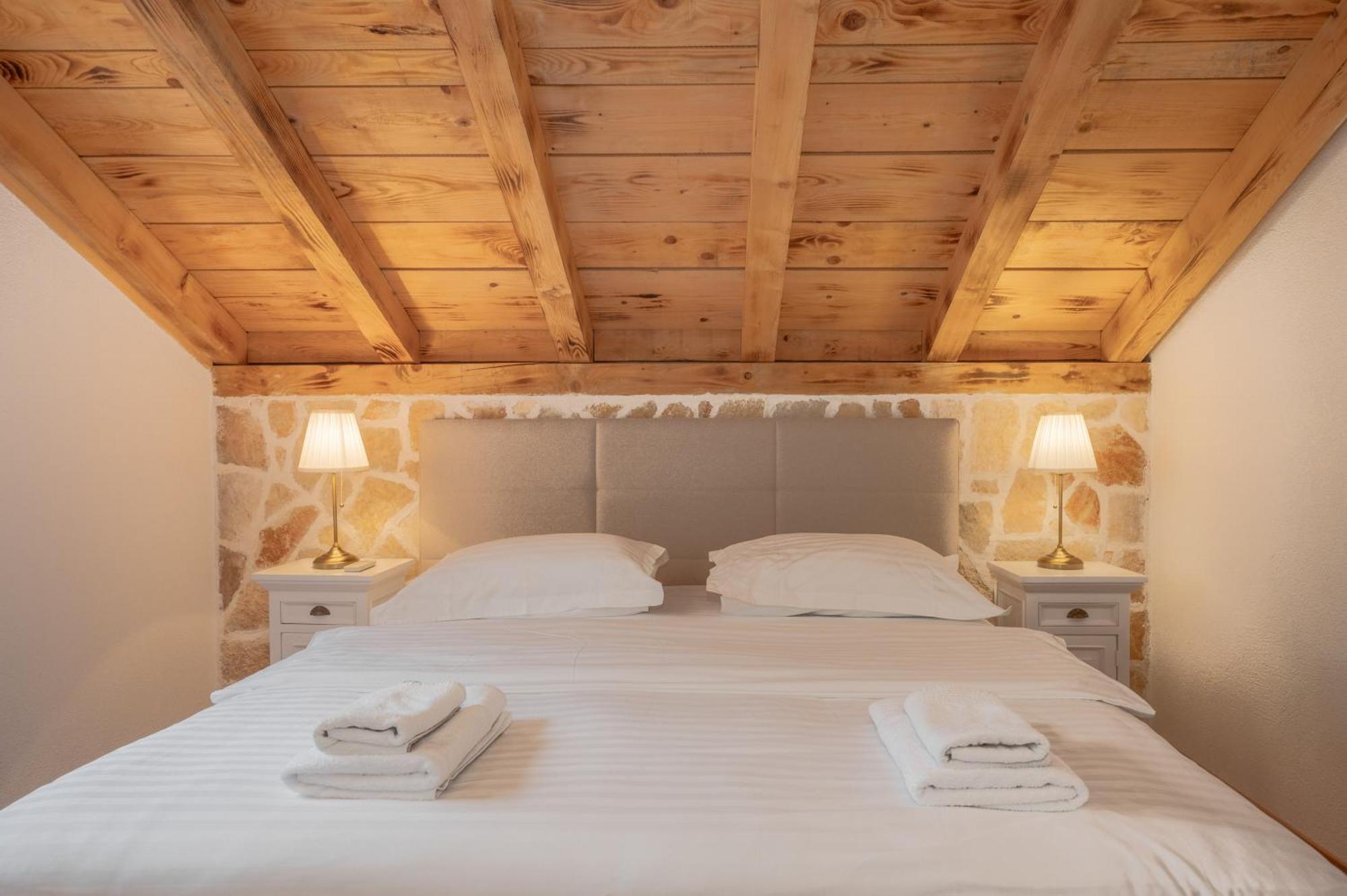 Nono Ban Hotel & Villa Gornji Humac Buitenkant foto