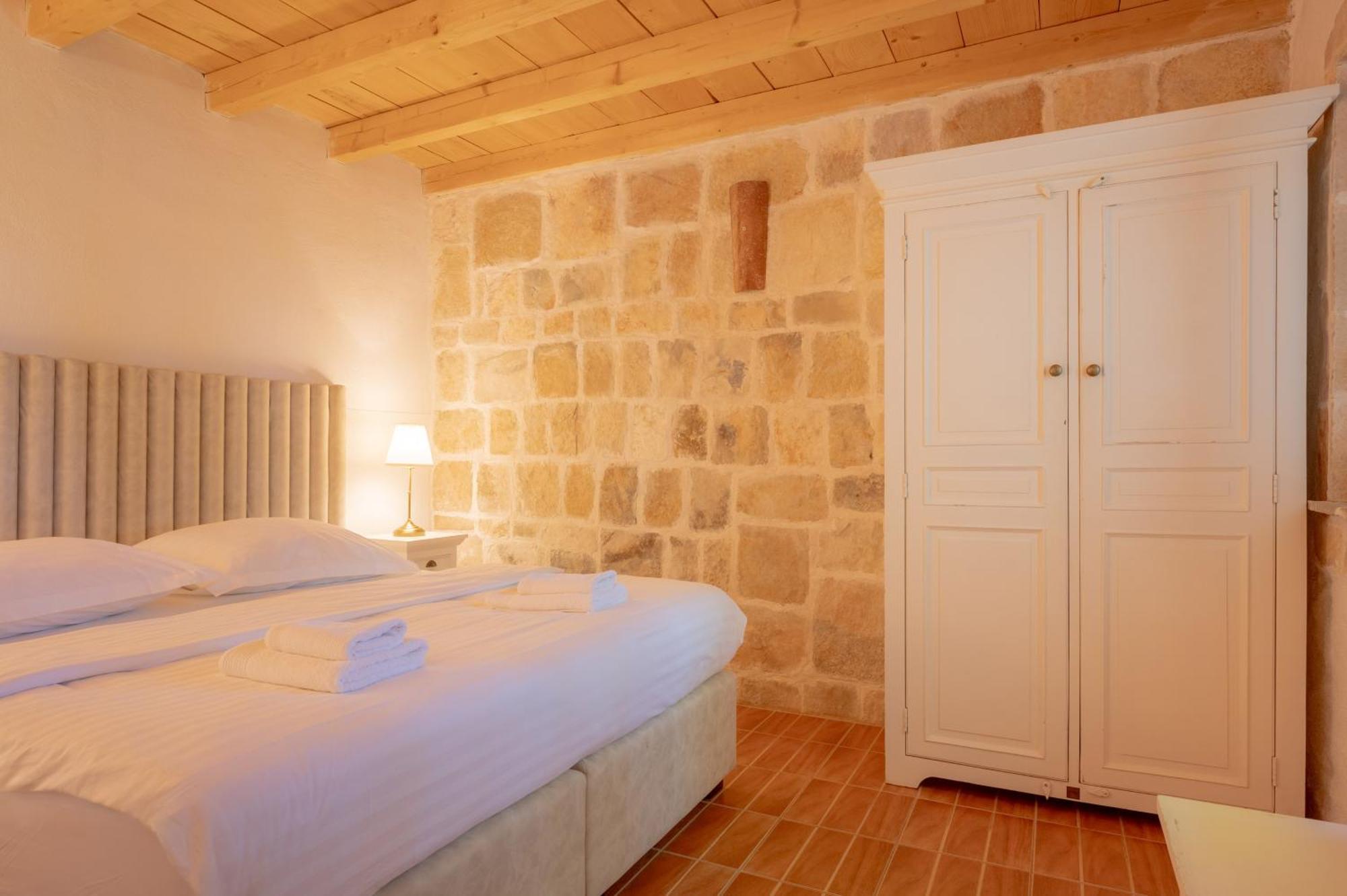 Nono Ban Hotel & Villa Gornji Humac Buitenkant foto