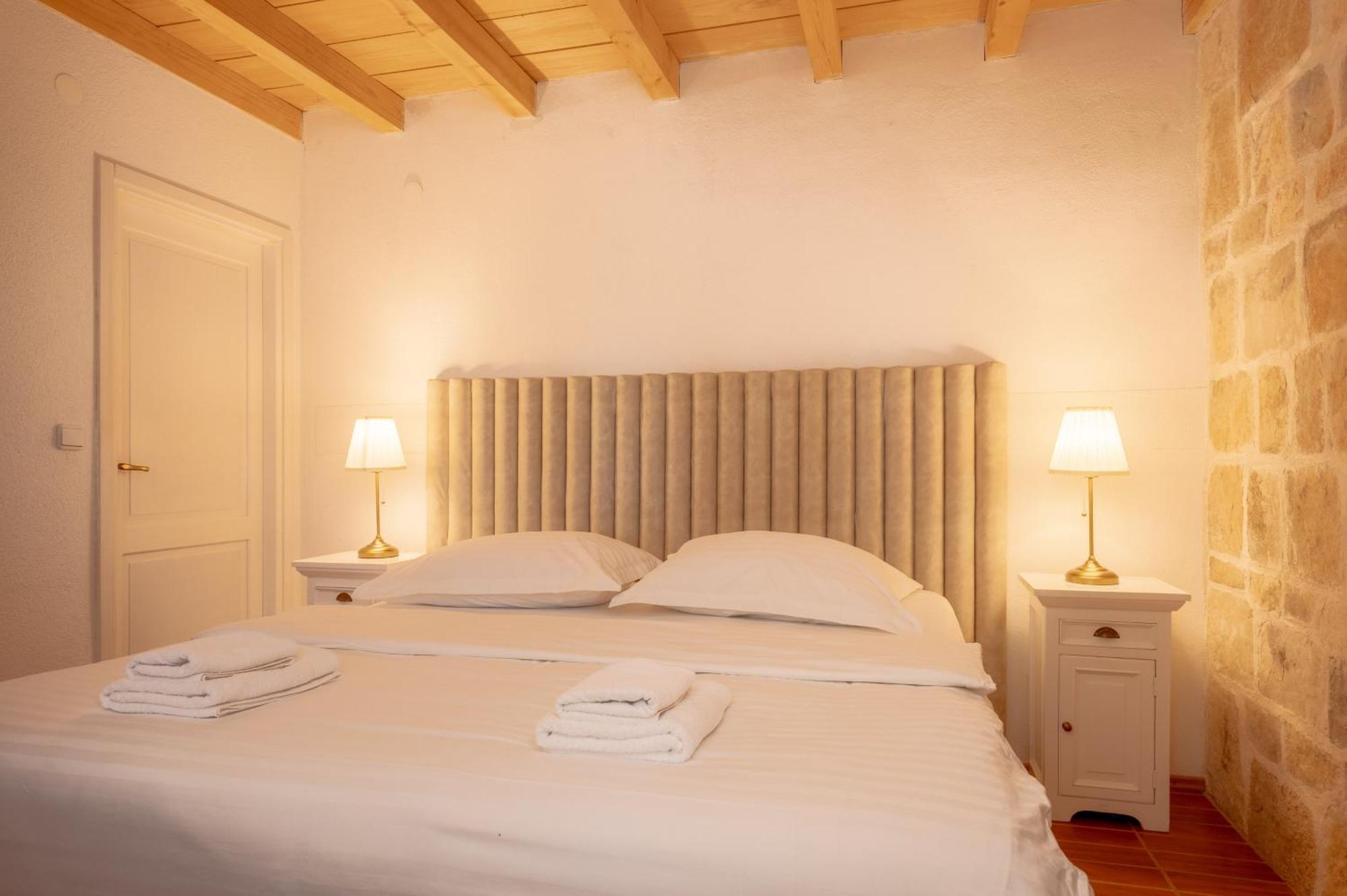 Nono Ban Hotel & Villa Gornji Humac Buitenkant foto